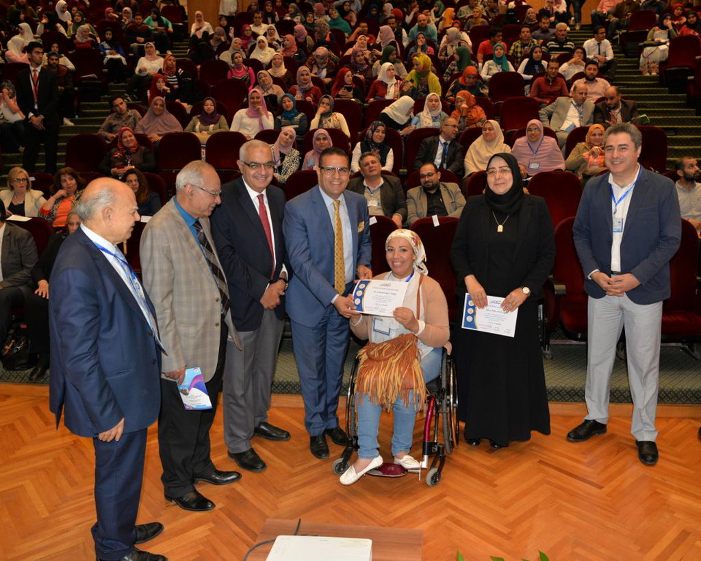كلية التربية تنظم مؤتمر لتنمية قدرات الأشخاص ذوي الإعاقة بفعاليات الملتقى الأول لفرسان الإرادة بجامعة المنصورة