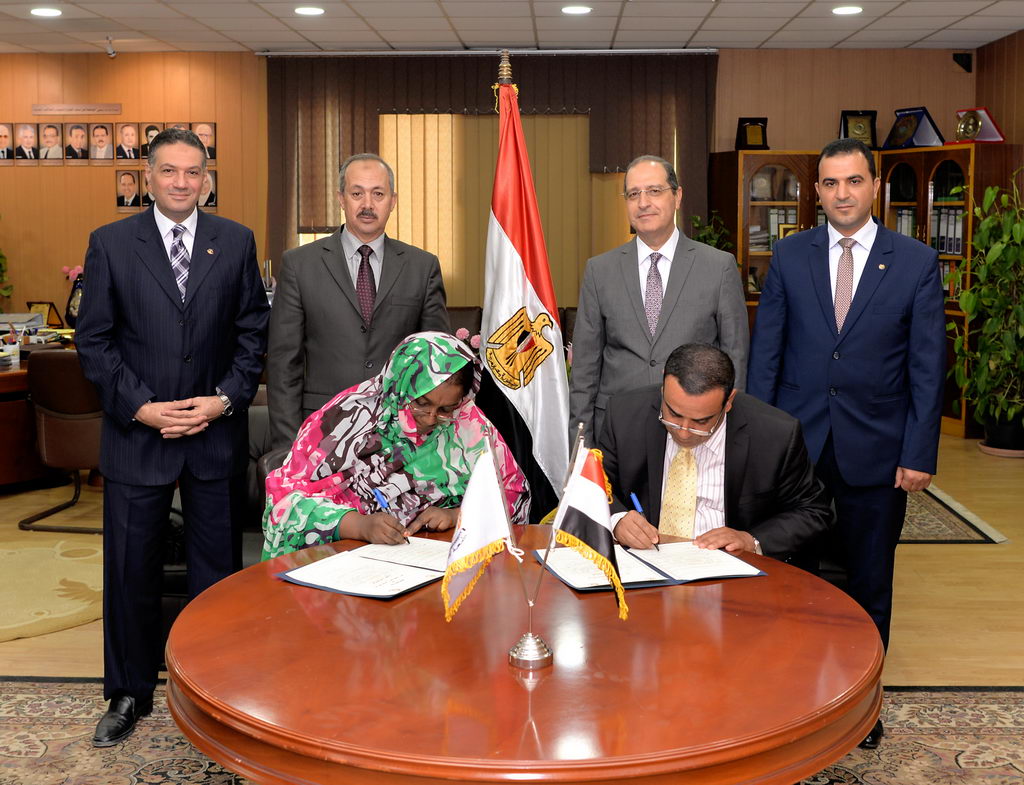 مذكرة تفاهم بين كلية الطب البيطري بجامعة المنصورة وكلية الإمام الهادي بالسودان