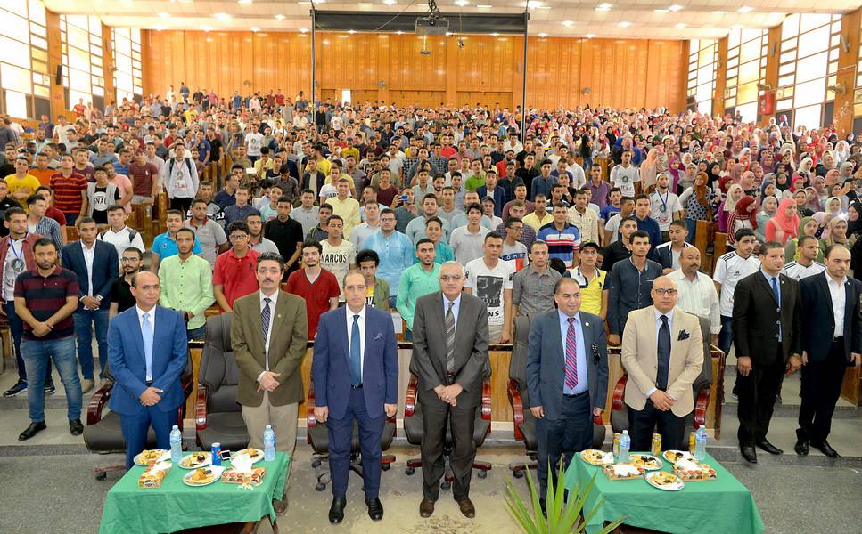 رئيس جامعة المنصورة : شباب مصر هم الثروة الحقيقية لبناء مصر المستقبل