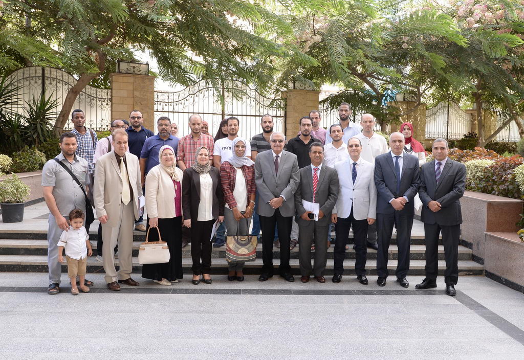 رئيس جامعة المنصورة يستقبل وفد السفارة الليبية لبحث احوال الطلاب الليبيين