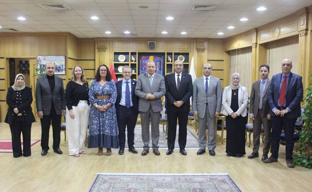 Mansoura University President receives a delegation from the University of Manchester to enhance cooperation