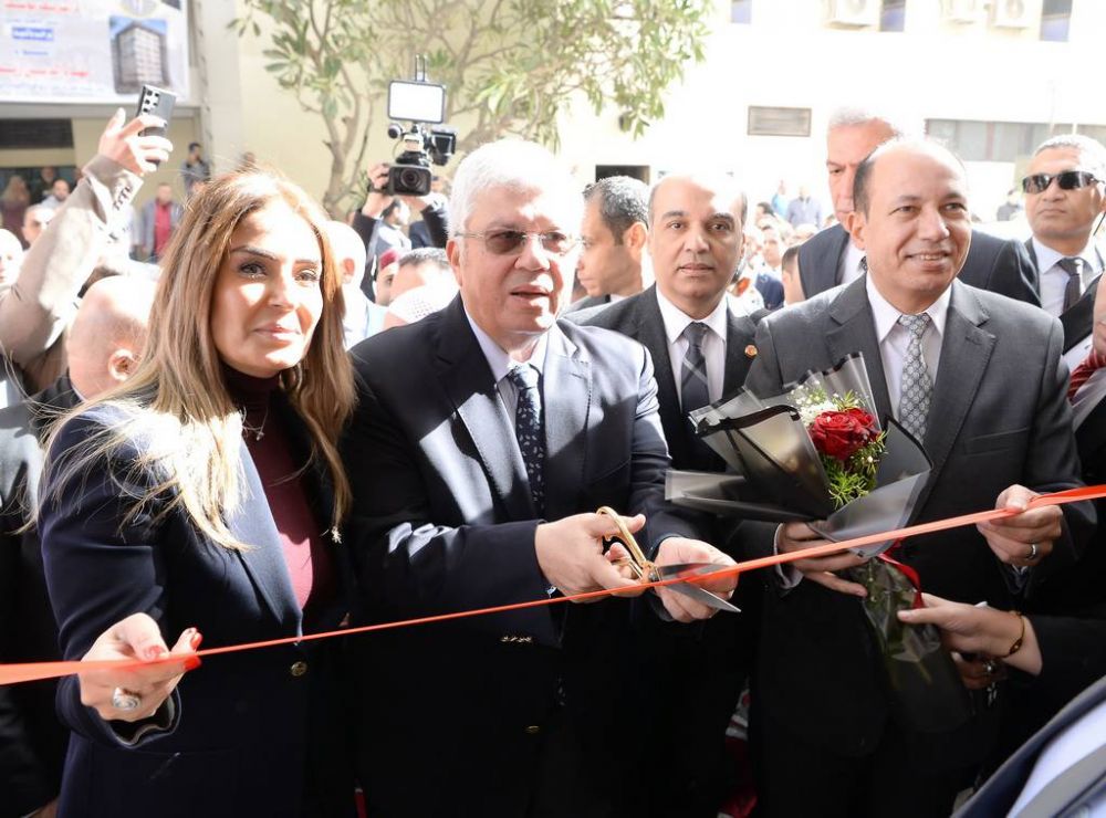 وزير التعليم العالي ورئيس جامعة المنصورة يفتتحان مركز زراعة الكبد بجامعة المنصورة