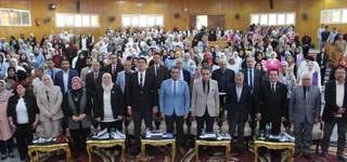 Lancement du premier forum de l’emploi à la Faculté des Lettres en présence du vice-gouverneur de Dakahlia 