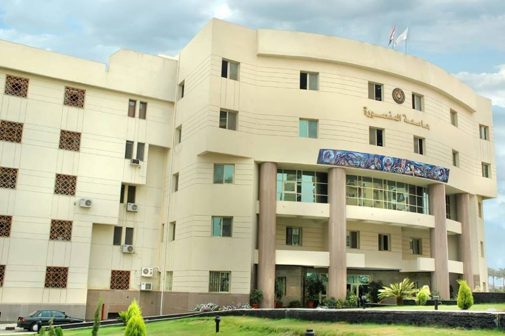 جامعة المنصورة تتصدَّر الجامعات المصرية وتحصد الجائزة الذهبية في الأنشطة الطلابية