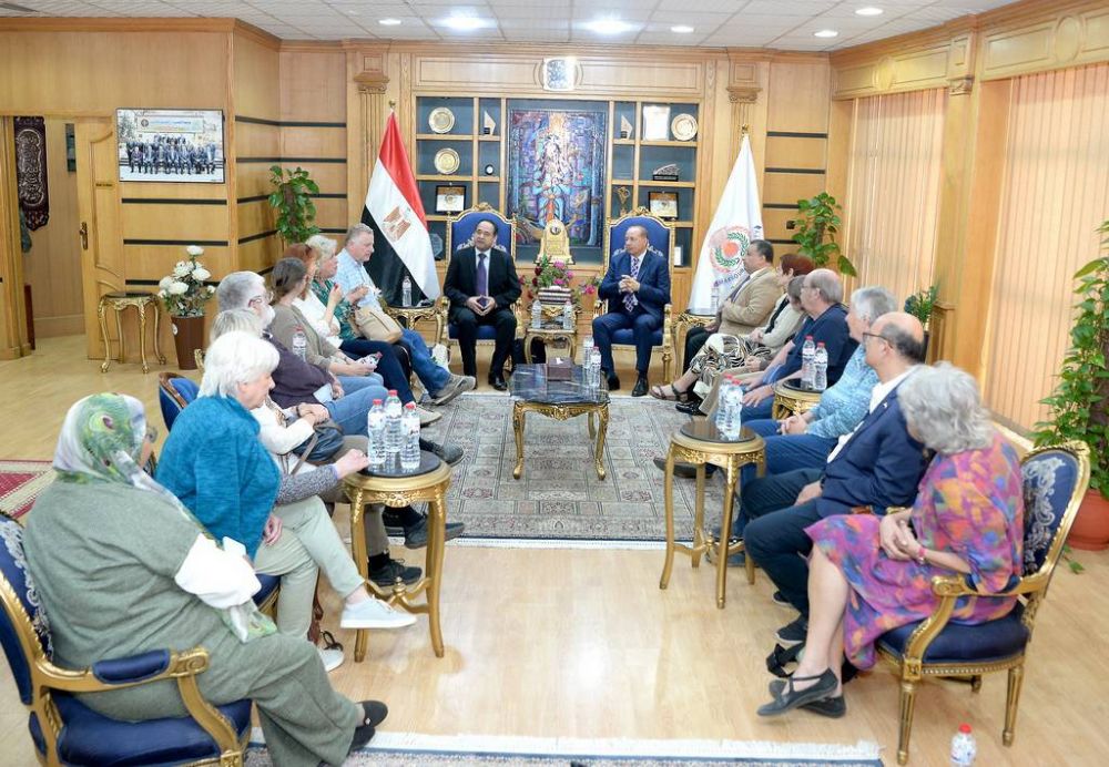 Le prof Dr Chérif Khater, Président de l'Université de Mansoura, a reçu une délégation de l'Université de Hambourg (Allemagne)