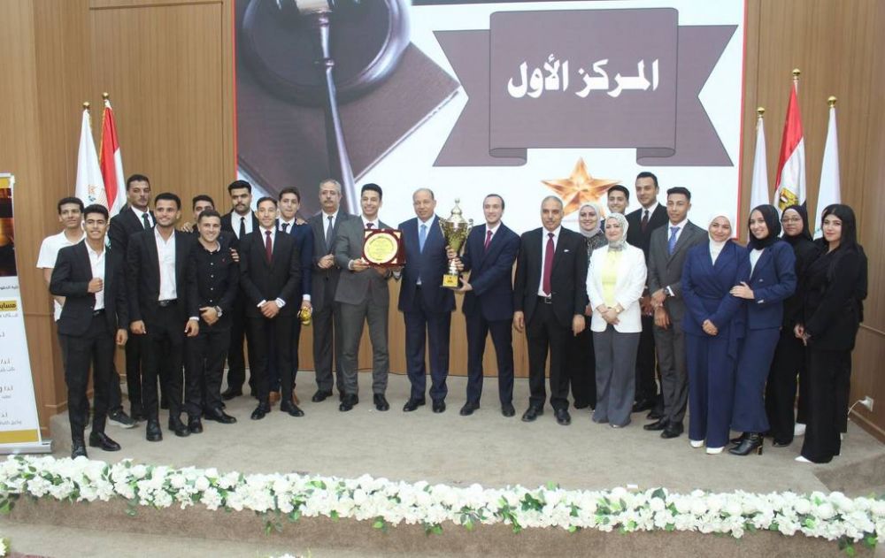 كلية الحقوق تختتم الموسم الثالث من مسابقة «قضاة المستقبل» بمشاركة واسعة من الجامعات المصرية والعربية