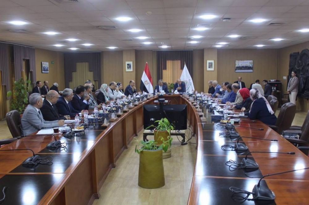 مجلس جامعة المنصورة يعقد اجتماعه الدوري بحضور محافظ الدقهلية